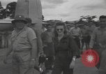 Immagine di Bob Hope Guadalcanal nelle Isole Salomone, 1944, secondo 30 filmato di repertorio 65675057657