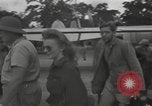 Immagine di Bob Hope Guadalcanal nelle Isole Salomone, 1944, secondo 32 filmato di repertorio 65675057657