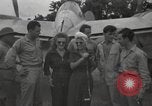 Immagine di Bob Hope Guadalcanal nelle Isole Salomone, 1944, secondo 37 filmato di repertorio 65675057657