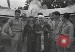 Immagine di Bob Hope Guadalcanal nelle Isole Salomone, 1944, secondo 40 filmato di repertorio 65675057657