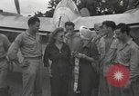 Immagine di Bob Hope Guadalcanal nelle Isole Salomone, 1944, secondo 42 filmato di repertorio 65675057657