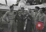 Immagine di Bob Hope Guadalcanal nelle Isole Salomone, 1944, secondo 43 filmato di repertorio 65675057657