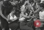 Immagine di American animatori Guadalcanal nelle Isole Salomone, 1944, secondo 12 filmato di repertorio 65675057659