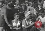 Immagine di American animatori Guadalcanal nelle Isole Salomone, 1944, secondo 18 filmato di repertorio 65675057659