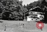Standbild rest Camp Gstadt Deutschland, 1945, aus Sekunde 27 historischem Filmmaterial Videoclip 65675057663