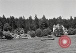 Standbild rest Camp Gstadt Deutschland, 1945, aus Sekunde 12 historischem Filmmaterial Videoclip 65675057664