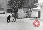 Standbild rest Camp Bains-Le-Bains Frankreich, 1945, aus Sekunde 33 historischem Filmmaterial Videoclip 65675057665