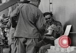 Standbild amerikanische Soldaten Pazifik, 1944, aus Sekunde 29 historischem Filmmaterial Videoclip 65675057671