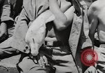 Standbild amerikanische Soldaten Manus Island Papua Neu Guinea, 1944, aus Sekunde 13 historischem Filmmaterial Videoclip 65675057672