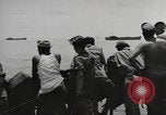 Standbild amerikanische Soldaten Manus Island Papua Neu Guinea, 1944, aus Sekunde 17 historischem Filmmaterial Videoclip 65675057672