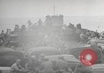 Standbild amerikanische Soldaten Manus Island Papua Neu Guinea, 1944, aus Sekunde 46 historischem Filmmaterial Videoclip 65675057672