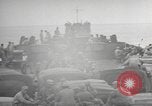 Standbild amerikanische Soldaten Manus Island Papua Neu Guinea, 1944, aus Sekunde 49 historischem Filmmaterial Videoclip 65675057672