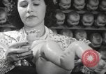 Standbild Puppen Long Island New York USA, 1940, aus Sekunde 39 historischem Filmmaterial Videoclip 65675057681
