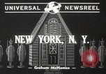 Image la réparation de jouets New York United States USA, 1940, de la seconde 3 séquences d'archives historiques vidéo 65675057682