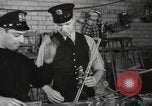 Image la réparation de jouets New York United States USA, 1940, de la seconde 25 séquences d'archives historiques vidéo 65675057682