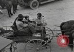 Immagine di Native American Indian tende in Badlands South Dakota United States USA, 1920, secondo 29 filmato di repertorio 65675057699
