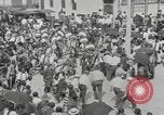 Immagine di Native American Indian tende in Badlands South Dakota United States USA, 1920, secondo 41 filmato di repertorio 65675057699