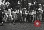 Standbild amerikanischen Golfer Walter Hagen Fertig zum Abschlag Europa, 1920, aus Sekunde 20 historischem Filmmaterial Videoclip 65675057700