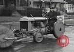 Image tracteurs Fordson Detroit Michigan USA, 1920, de la seconde 35 séquences d'archives historiques vidéo 65675057702