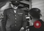 Standbild Soldaten aus der Armee entlassen zu werden Utah United States USA, 1945, aus Sekunde 11 historischem Filmmaterial Videoclip 65675057704