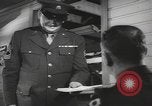 Standbild Soldaten aus der Armee entlassen zu werden Utah United States USA, 1945, aus Sekunde 13 historischem Filmmaterial Videoclip 65675057704