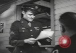 Standbild Soldaten aus der Armee entlassen zu werden Utah United States USA, 1945, aus Sekunde 33 historischem Filmmaterial Videoclip 65675057704
