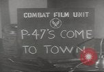 Standbild P-47 Thunderbolt Flugzeuge Vereinigtes Königreich, 1944, aus Sekunde 43 historischem Filmmaterial Videoclip 65675057707