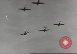Standbild P-47 Thunderbolt Flugzeuge Vereinigtes Königreich, 1944, aus Sekunde 56 historischem Filmmaterial Videoclip 65675057707