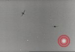 Standbild P-47 Thunderbolt Flugzeuge Vereinigtes Königreich, 1944, aus Sekunde 62 historischem Filmmaterial Videoclip 65675057707