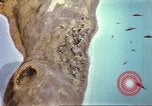 Standbild United States Marines Schlacht auf Iwo Jima Iwo Jima, 1945, aus Sekunde 8 historischem Filmmaterial Videoclip 65675057732