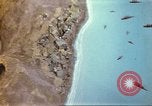 Standbild United States Marines Schlacht auf Iwo Jima Iwo Jima, 1945, aus Sekunde 10 historischem Filmmaterial Videoclip 65675057732