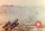 Standbild United States Marines Schlacht auf Iwo Jima Iwo Jima, 1945, aus Sekunde 38 historischem Filmmaterial Videoclip 65675057732