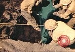 Standbild Vereinigten Staaten Marines Iwo Jima, 1945, aus Sekunde 51 historischem Filmmaterial Videoclip 65675057734
