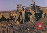 Standbild Vereinigten Staaten Marines Iwo Jima, 1945, aus Sekunde 60 historischem Filmmaterial Videoclip 65675057735