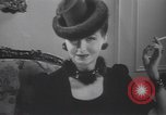Image les mannequins montrent des chapeaux de fourrure New York City USA, 1940, de la seconde 46 séquences d'archives historiques vidéo 65675057748