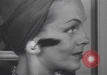 Image les mannequins montrent des chapeaux de fourrure New York City USA, 1940, de la seconde 57 séquences d'archives historiques vidéo 65675057748