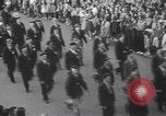 Image Croix-Rouge parade Moncton Canada, 1940, de la seconde 23 séquences d'archives historiques vidéo 65675057750