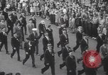 Image Croix-Rouge parade Moncton Canada, 1940, de la seconde 26 séquences d'archives historiques vidéo 65675057750