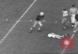 Immagine di Partita di calcio Minneapolis Minnesota USA, 1960, secondo 49 filmato di repertorio 65675057775