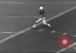 Immagine di Partita di calcio Minneapolis Minnesota USA, 1960, secondo 56 filmato di repertorio 65675057775