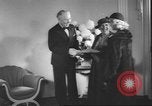 Image studio Max Factor Los Angeles California USA, 1935, de la seconde 8 séquences d'archives historiques vidéo 65675057778