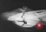 Standbild Eiskunstlauf Kanada, 1960, aus Sekunde 22 historischem Filmmaterial Videoclip 65675057781