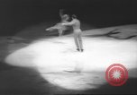 Standbild Eiskunstlauf Kanada, 1960, aus Sekunde 27 historischem Filmmaterial Videoclip 65675057781
