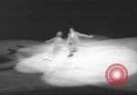 Standbild Eiskunstlauf Kanada, 1960, aus Sekunde 36 historischem Filmmaterial Videoclip 65675057781