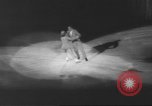Standbild Eiskunstlauf Kanada, 1960, aus Sekunde 43 historischem Filmmaterial Videoclip 65675057781