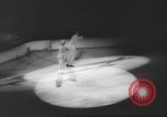 Standbild Eiskunstlauf Kanada, 1960, aus Sekunde 53 historischem Filmmaterial Videoclip 65675057781
