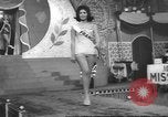 Standbild Miss-World-Wahlen London England Vereinigtes Königreich, 1960, aus Sekunde 16 historischem Filmmaterial Videoclip 65675057782