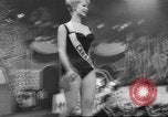 Standbild Miss-World-Wahlen London England Vereinigtes Königreich, 1960, aus Sekunde 31 historischem Filmmaterial Videoclip 65675057782