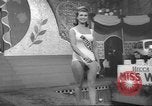 Standbild Miss-World-Wahlen London England Vereinigtes Königreich, 1960, aus Sekunde 34 historischem Filmmaterial Videoclip 65675057782