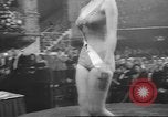 Standbild Miss-World-Wahlen London England Vereinigtes Königreich, 1960, aus Sekunde 42 historischem Filmmaterial Videoclip 65675057782